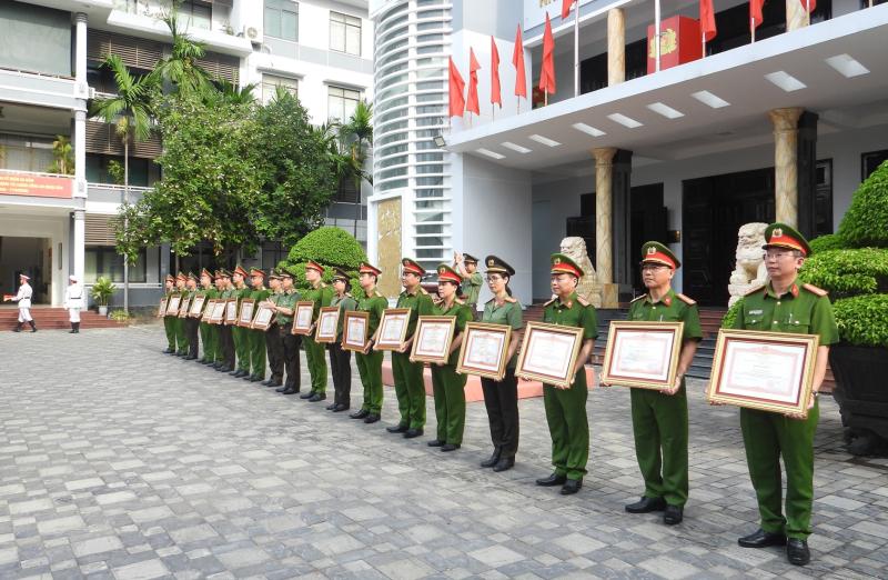 Thiếu tướng Nguyễn Hữu Hợp: Mạnh tay với tội phạm, giữ vững an ninh mùa lễ hội- Ảnh 6.