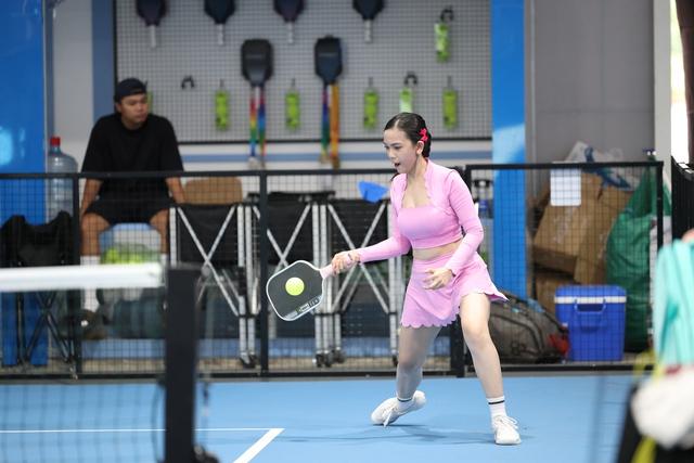 Hào hứng tranh tài giải pickleball ZonZon Cúp Thiên Nhiên 2026: Ca sĩ Minh Quân vô địch- Ảnh 4.