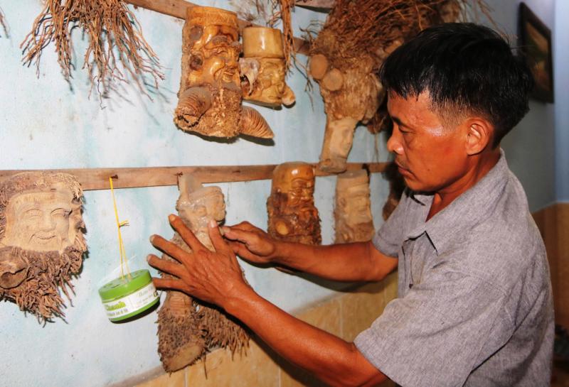 Nghệ nhân 'răng sún' khiến du khách mê mẩn vì tài bắt gốc tre… biết cười - Ảnh 5.