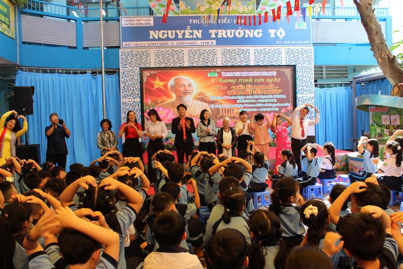 Đạo diễn 97 tuổi Xuân Phượng rưng rưng kể lại lần gặp Bác Hồ ở Việt Bắc - Ảnh 2.