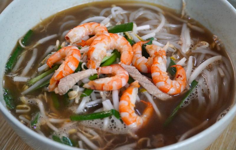 Quán bún nước lèo chỉ bán tôm đất suốt 40 năm vẫn hút khách Cà Mau   - Ảnh 9.