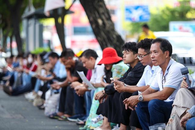 Có thể giảm áp lực vào lớp 10 công lập hay không ?  - Ảnh 1.