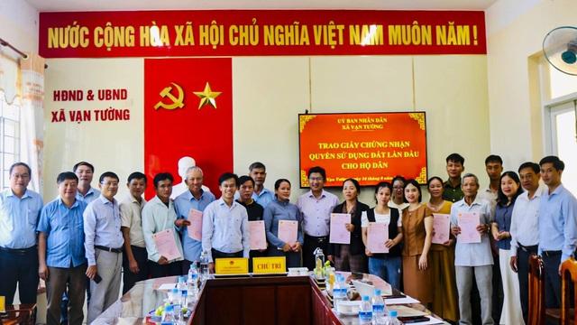 Thủ tục gọn, dân lợi: Gần dân, nhanh việc- Ảnh 3.