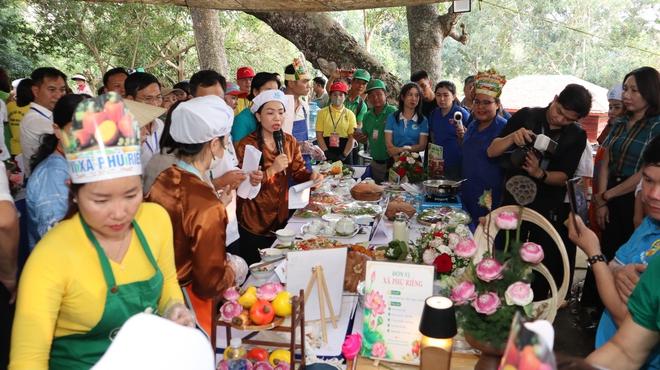 Lễ hội quả điều vàng Đồng Nai: Trăm món ăn từ điều miễn phí- Ảnh 8.