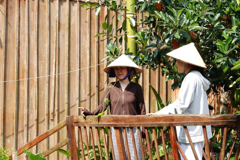 Điều gì khiến homestay miệt vườn của cô gái miền Tây thu hút khách quốc tế?  - Ảnh 1.