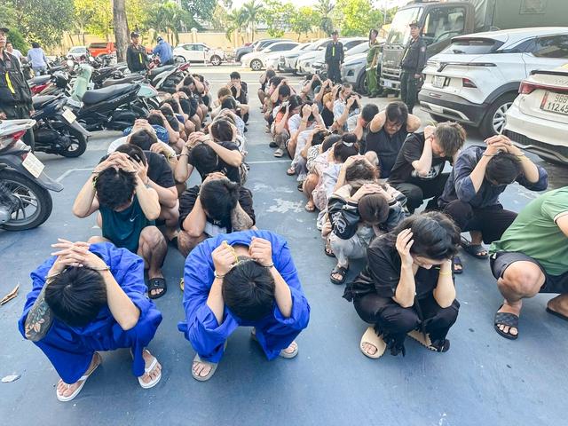 Cao điểm 45 ngày đêm trấn áp tội phạm: Cú đấm thép vào tội phạm ma túy - Ảnh 3.
