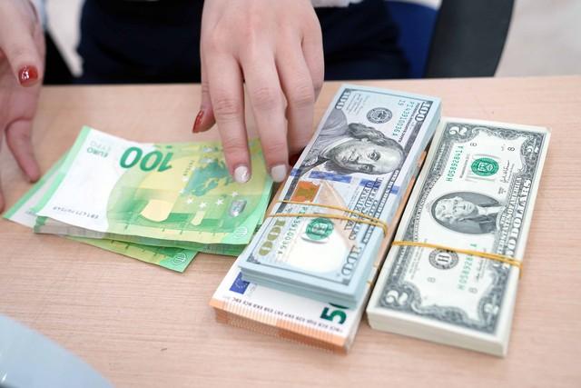 Giá USD hôm nay 24.5.2026: Đà tăng kéo dài đẩy euro đi xuống- Ảnh 1.