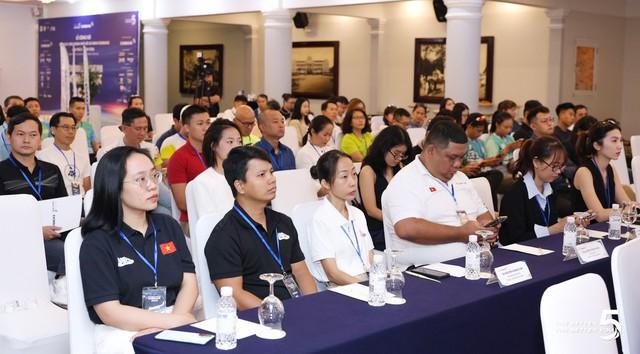 Hơn 6.000 VĐV chạy đêm, lan tỏa lối sống năng động ở 'thành phố không ngủ'- Ảnh 2.