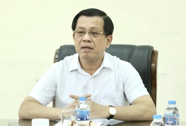 Khám xét nơi làm việc của cựu thứ trưởng, thu giữ hơn 5 tỉ đồng - Ảnh 1.