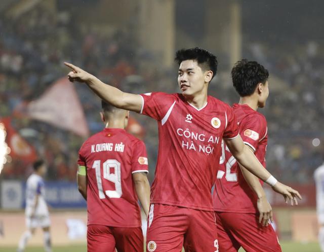 Lịch thi đấu V-League rất hay hôm nay: CLB CAHN sẽ thắng Hải Phòng để vô địch sớm, Đình Bắc ghi bàn?- Ảnh 1.