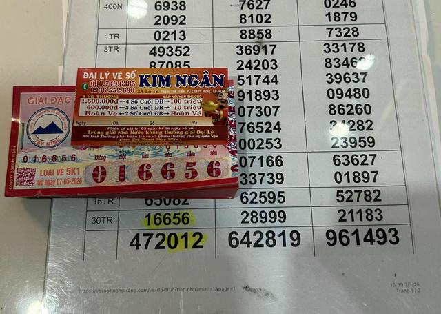 Một người ở TP.HCM trúng 4.8 tỉ xổ số miền Nam nhờ mua 160 tờ vé số - Ảnh 1.