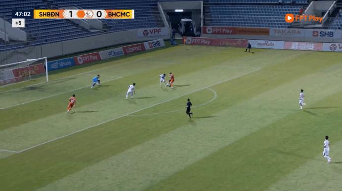 Bàn thắng ấn định chiến thắng 2-0 cho SHB Đà Nẵng trước Becamex TP.HCM