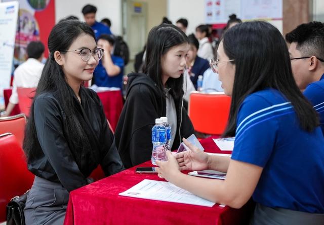 Làm thử rồi nghỉ, xu hướng lạ của người trẻ - Ảnh 2.