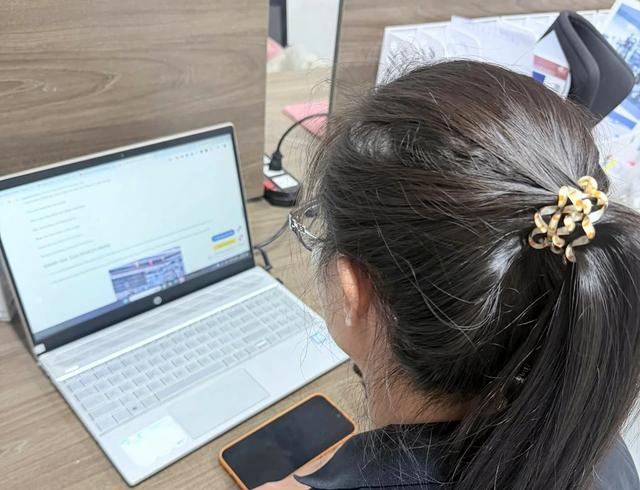 Làm thử rồi nghỉ, xu hướng lạ của người trẻ - Ảnh 1.