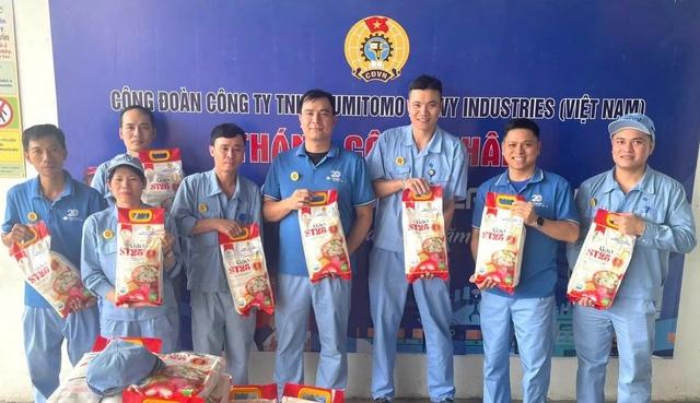 Quà nhỏ, ý nghĩa lớn trong Tháng Công nhân - Ảnh 1.