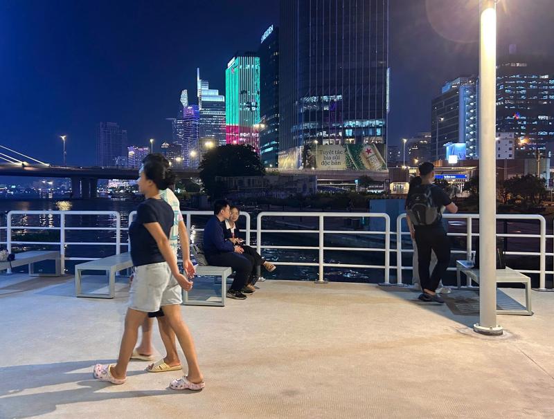 Bến tàu Ba Son có gì mà giới trẻ TP.HCM rủ nhau check-in view 'triệu đô'? - Ảnh 6.