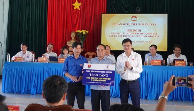 Tiếp xúc cử tri Gia Lai: Đề nghị xử lý sổ đỏ chồng lấn- Ảnh 3.