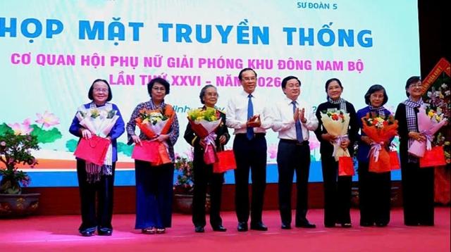 Sống lại thời hoa lửa cùng 'Phụ nữ miền Đông gian lao mà anh dũng'- Ảnh 3.