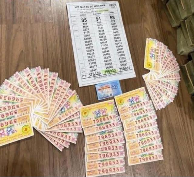 Trúng 35 tỉ xổ số miền Nam, người đàn ông ở TP.HCM chia cho họ hàng - Ảnh 1.