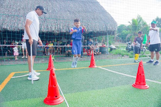 Tuyển sinh cho Học viện Bóng đá Trường Tươi Đồng Nai: Bật khóc khi trúng tuyển- Ảnh 5.