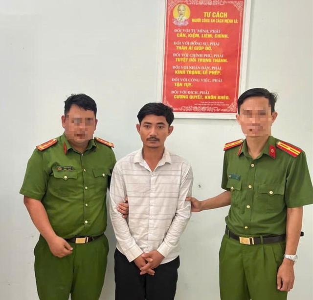 Lấy điếu cày đánh vào đầu cha sau khi được khuyên 'đừng lo chơi bời nữa' - Ảnh 1.