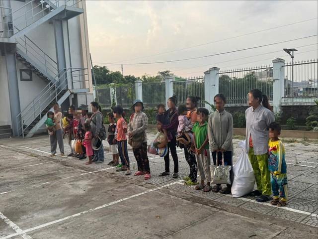 ĐồngNai:Phát hiện 22 người nước ngoài nhập cảnh trái phép vào Việt Nam hành nghề ăn xin - Ảnh 1.