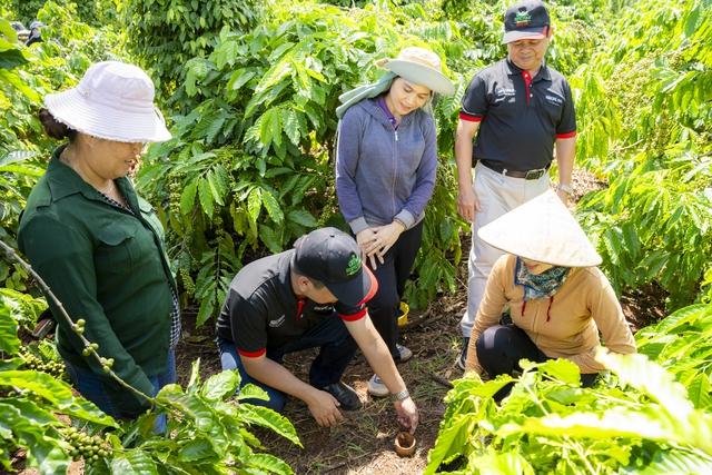   Nestlé Việt Nam nhận giải thưởng Rồng Vàng phát triển chuỗi giá trị nông nghiệp bền vững  - Ảnh 4.