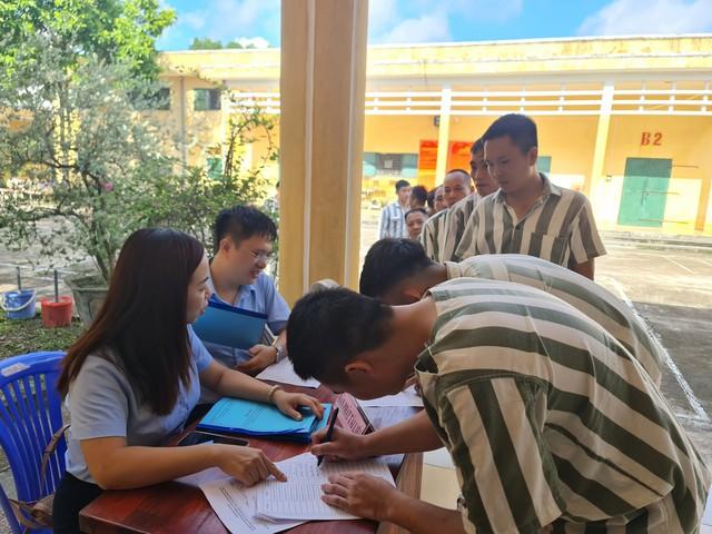Sử dụng ma túy: Ranh giới giữa xử phạt hành chính và đi tù - Ảnh 1.