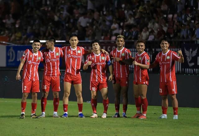CLB Trường Tươi Đồng Nai còn cách mặt bằng V-League cả chặng đường dài- Ảnh 1.