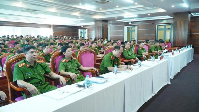 Đà Nẵng: Không để bỏ lọt vi phạm về kinh tế, môi trường từ cơ sở- Ảnh 2.