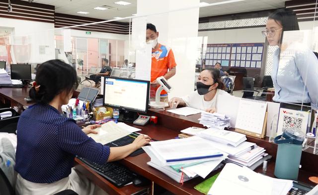 Bộ Nội vụ hướng dẫn mới về tinh giản biên chế - Ảnh 1.