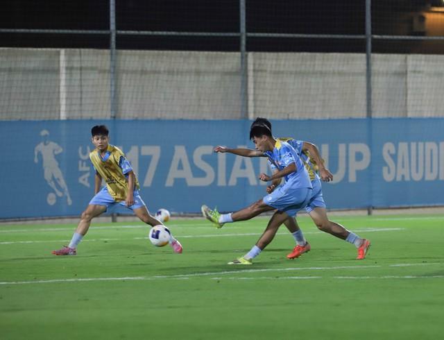 Lịch thi đấu U.17 Việt Nam - U.17 UAE mới nhất: Cổ vũ thầy trò HLV Roland trên kênh nào?- Ảnh 3.