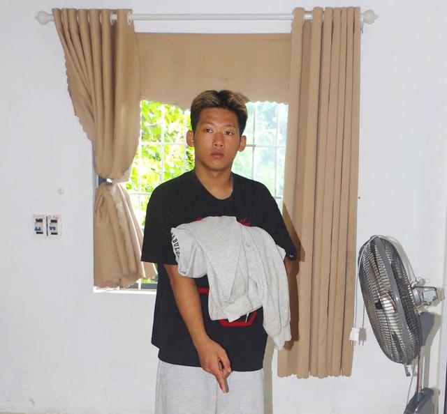 Cướp tài sản của cô gái 16 tuổi bán cà phê ở Phú Quốc - Ảnh 1.