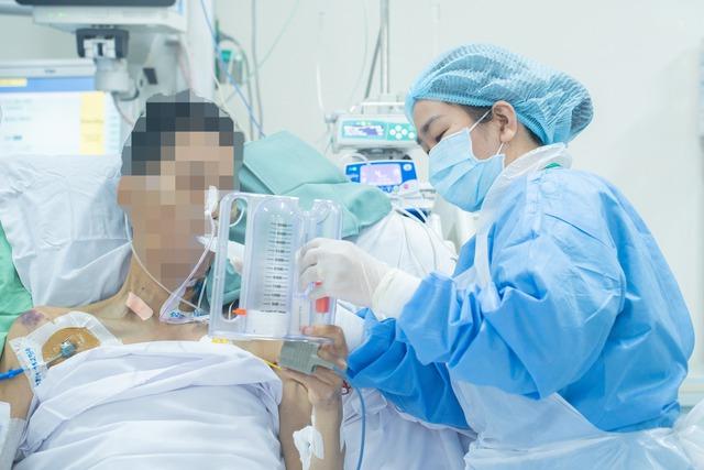 Nghề điều dưỡng: Áp lực, sợ hãi và hành trình giữ lấy sự sống - Ảnh 7.