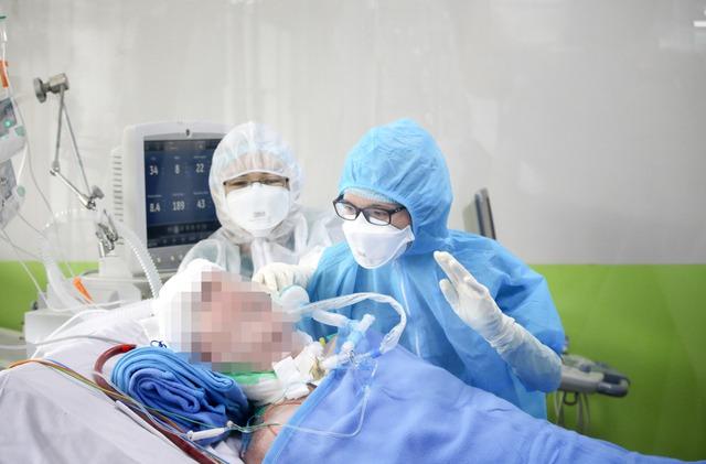 Nghề điều dưỡng: Áp lực, sợ hãi và hành trình giữ lấy sự sống - Ảnh 9.