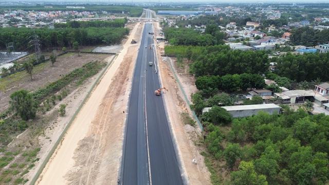 Cao tốc Biên Hòa - Vũng Tàu sắp thông xe toàn tuyến - Ảnh 2.