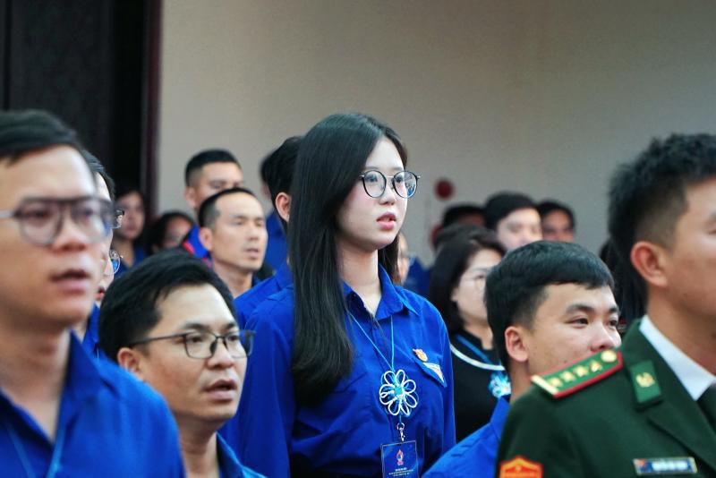 Thanh niên Đắk Lắk: Từ "Bình dân học vụ số" đến khát vọng làm chủ công nghệ - Ảnh 1.
