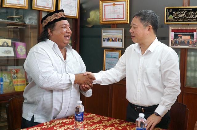 Lãnh đạo Thành ủy TP.HCM chúc tết cộng đồng Hồi giáo nhân dịp đại lễ Eid Al-Adha - Ảnh 3.