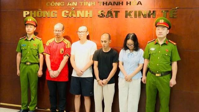 Thanh Hóa: Khởi tố 4 bị can buôn lậu xe điện 3 bánh từ Trung Quốc - Ảnh 1.