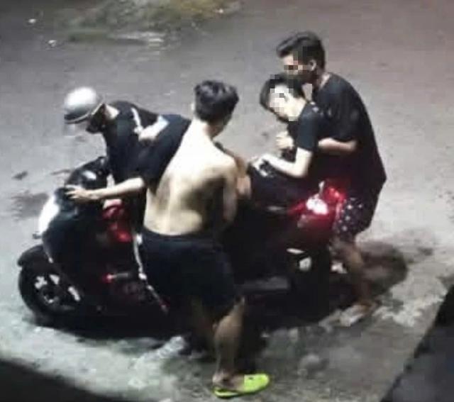 An Giang: Đã bắt nhóm đánh nhau bằng hung khí xôn xao dư luận ở Rạch Giá- Ảnh 2.