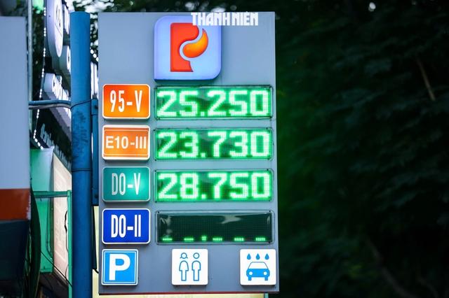 Saigon Petro thông báo 'deadline' bán xăng E10 và ngưng xăng không chì- Ảnh 1.