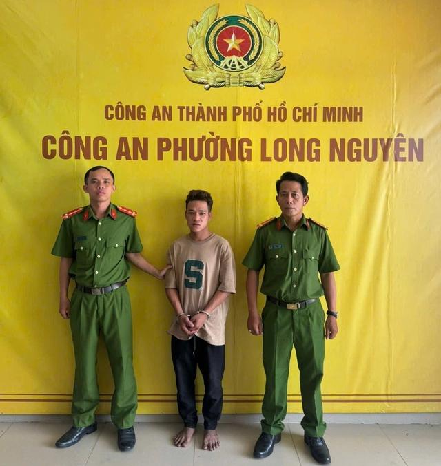Công an TP.HCM bắt người đột nhập Miếu Bà Chúa Xứ trộm vàng, đồ thờ- Ảnh 1.