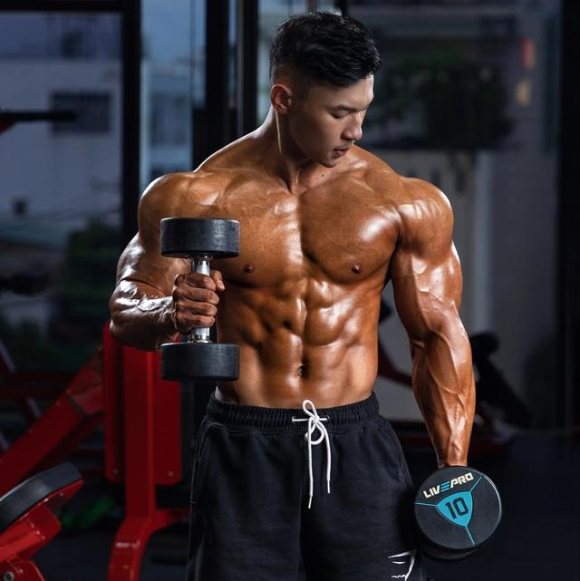 Tăng cân hiệu quả: Gần 50 kg, chàng trai đoạt hơn 15 huy chương vàng thể hình- Ảnh 3.