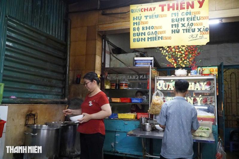 Hẻm bán món chay 40 năm từng đông nghẹt khách giờ ra sao? - Ảnh 3.