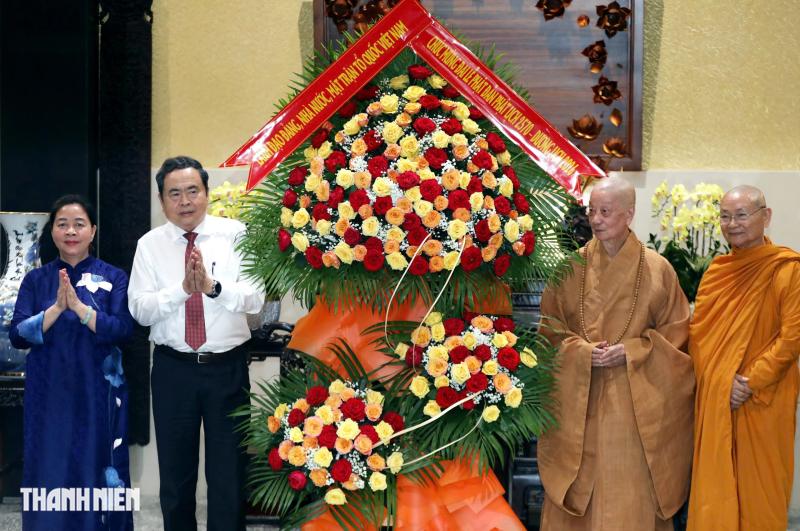 Chủ tịch Quốc hội Trần Thanh Mẫn thăm Đức Pháp chủ Giáo hội Phật giáo Việt Nam- Ảnh 5.