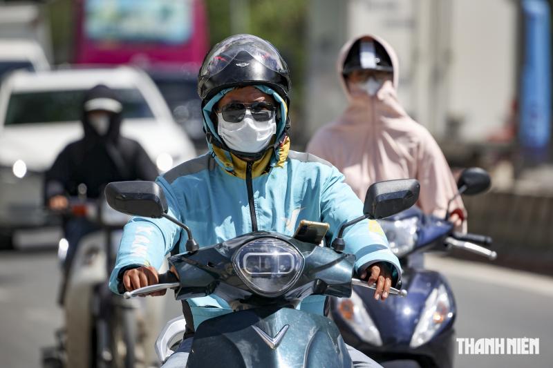Hà Nội trong ngày nắng nóng đỉnh điểm- Ảnh 4.
