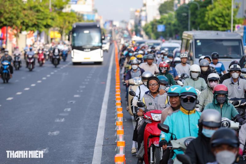 Đường Cộng Hòa đảo chiều: 'Không còn cảnh nhích 30 phút qua cửa ngõ Tân Sơn Nhất' - Ảnh 8.
