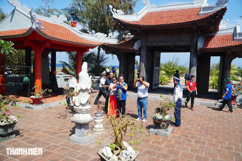 Những ngôi chùa nhỏ cổ kính nép mình giữa bốn bề biển cả Trường Sa - Ảnh 6.