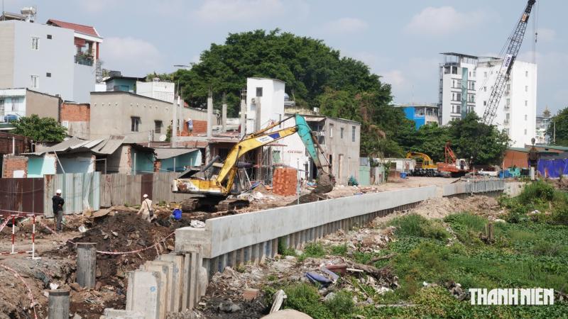 TP.HCM khởi công loạt dự án giao thông dịp 50 năm thành phố mang tên Bác - Ảnh 2.
