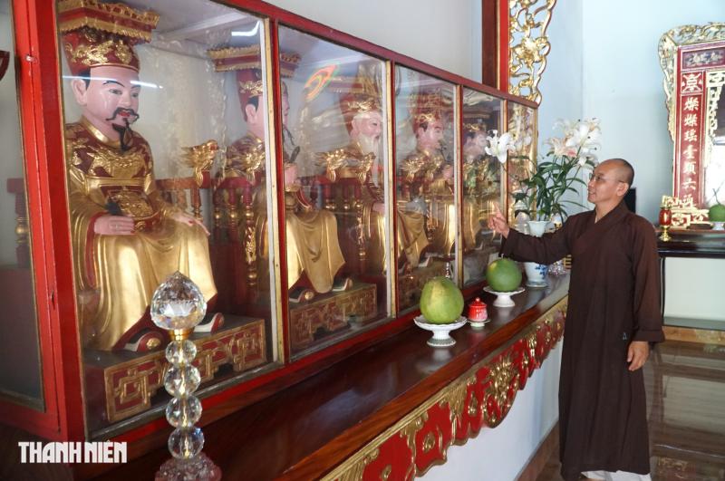 Chùa trong hẻm ở TP.HCM: Ngôi chùa kiểu miền Bắc, từng là nơi xóa mù chữ - Ảnh 6.